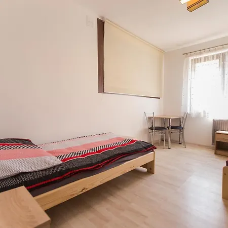 Pod Skrzydlami 24 * Baniocha