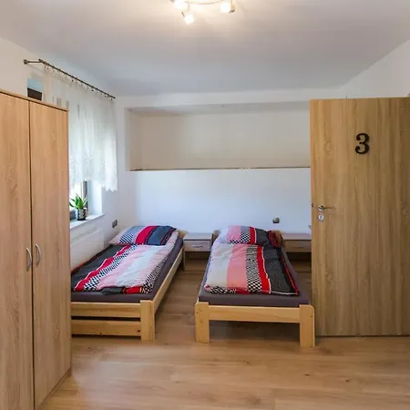 Pod Skrzydlami 24 * Baniocha